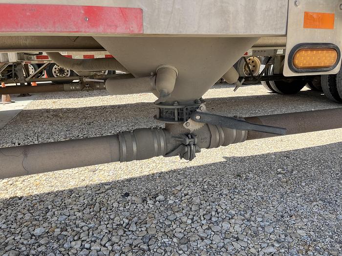 Used 2013 Heil Pneumatic