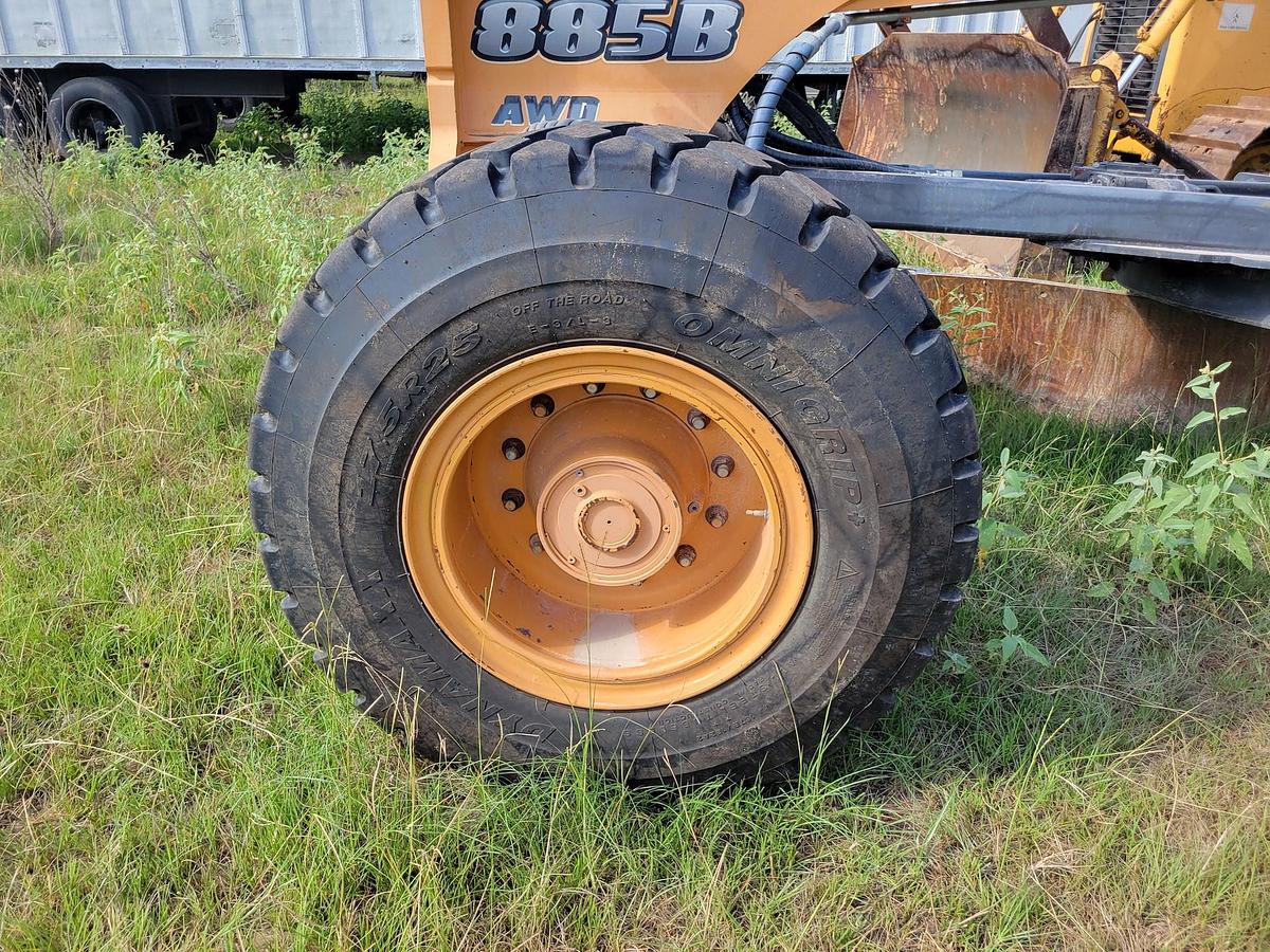 Used 2015 Case 885B AWD Grader