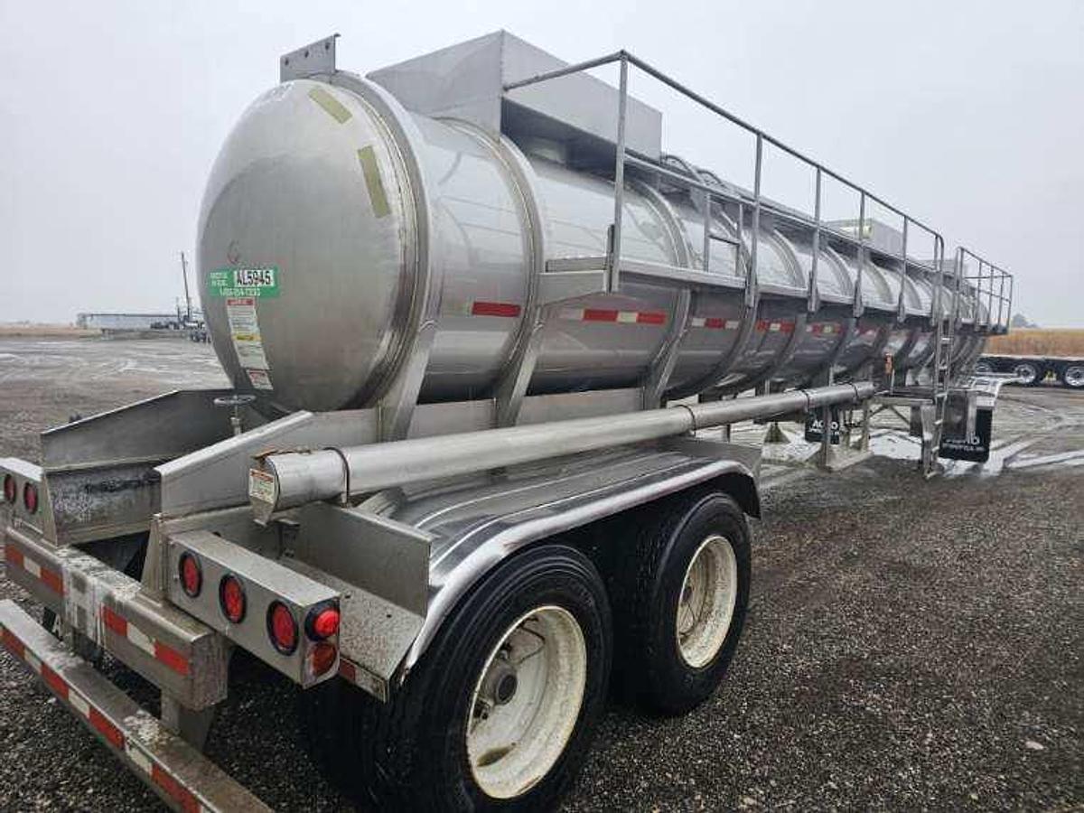 Used 2015 Acro Tank Trailer