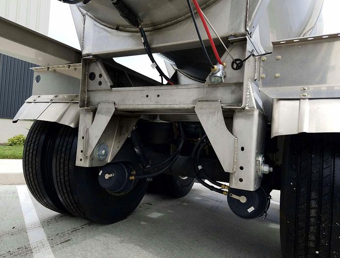 2024 Polar Exterior Ring Chemical Tanks