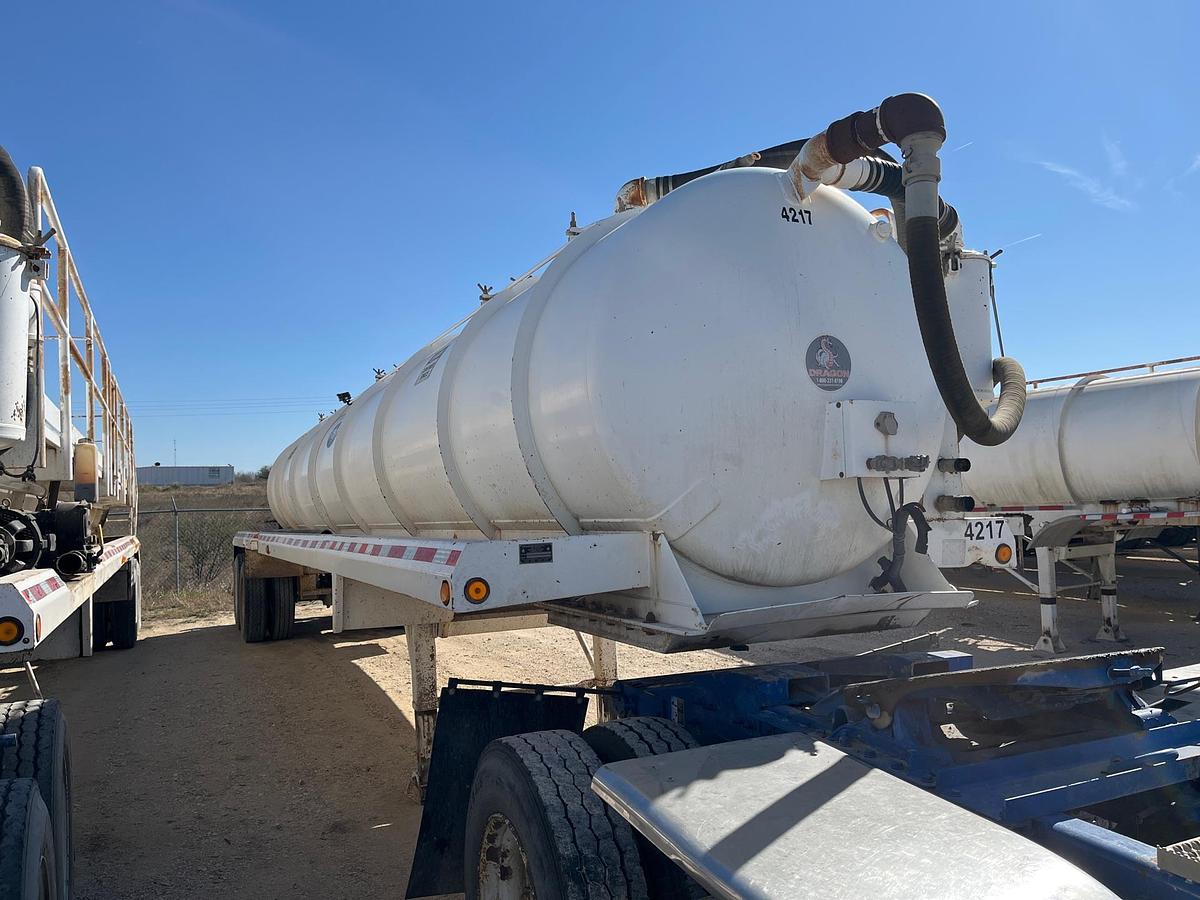 Used 2011 Dragon Vac Tank Trailers