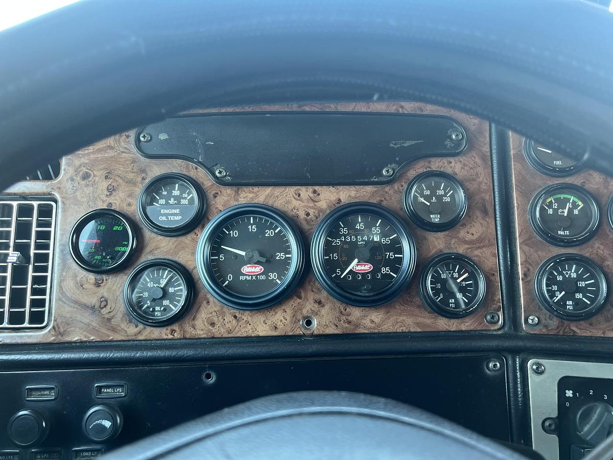 Used 2005 Peterbilt 379 EXHD