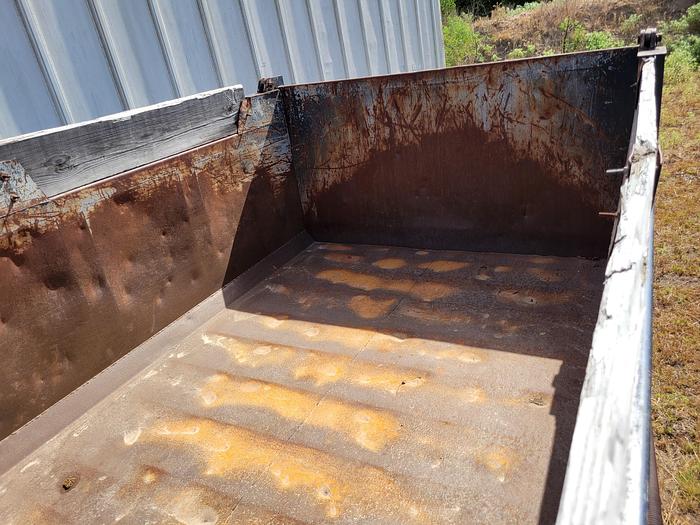 Used 2008 VOLVO Dump Truck