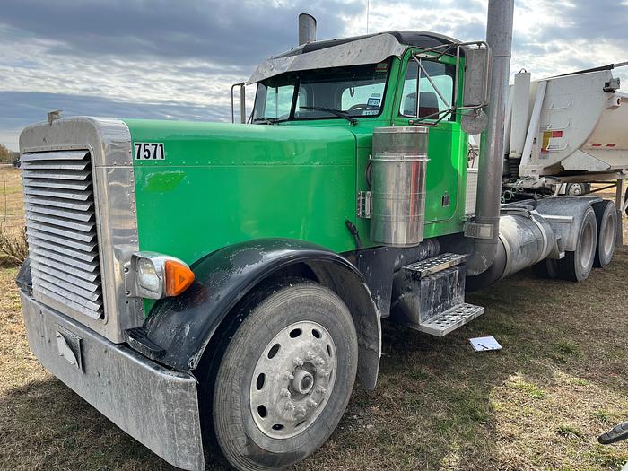 Used 1993 Peterbilt 379 Day Cab