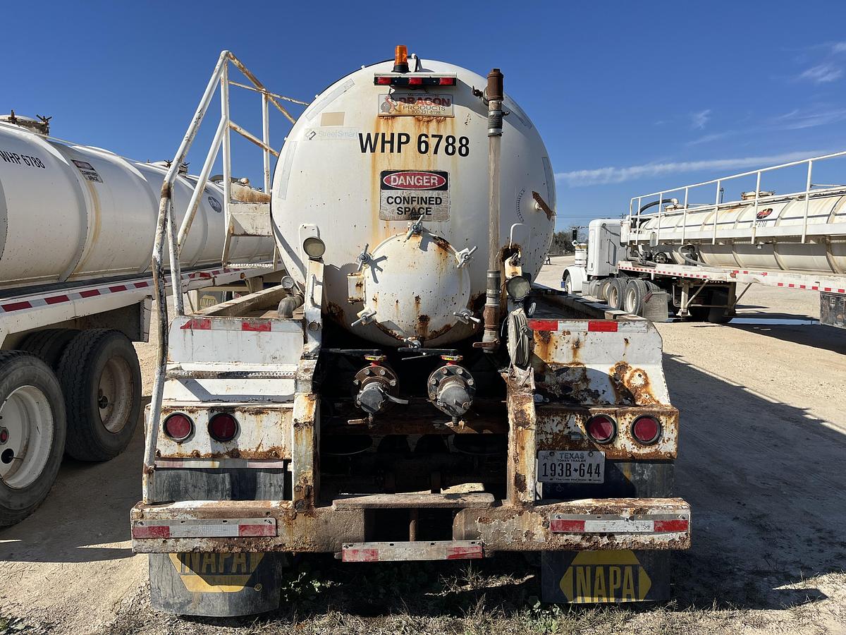 Used 2011 Dragon Vac Tank Trailers