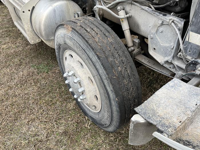 Used 1989 Peterbilt 378 Day Cab