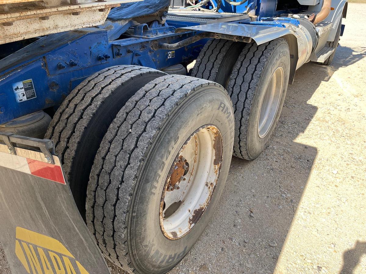 Used 2012 Peterbilt 365 Winch Truck