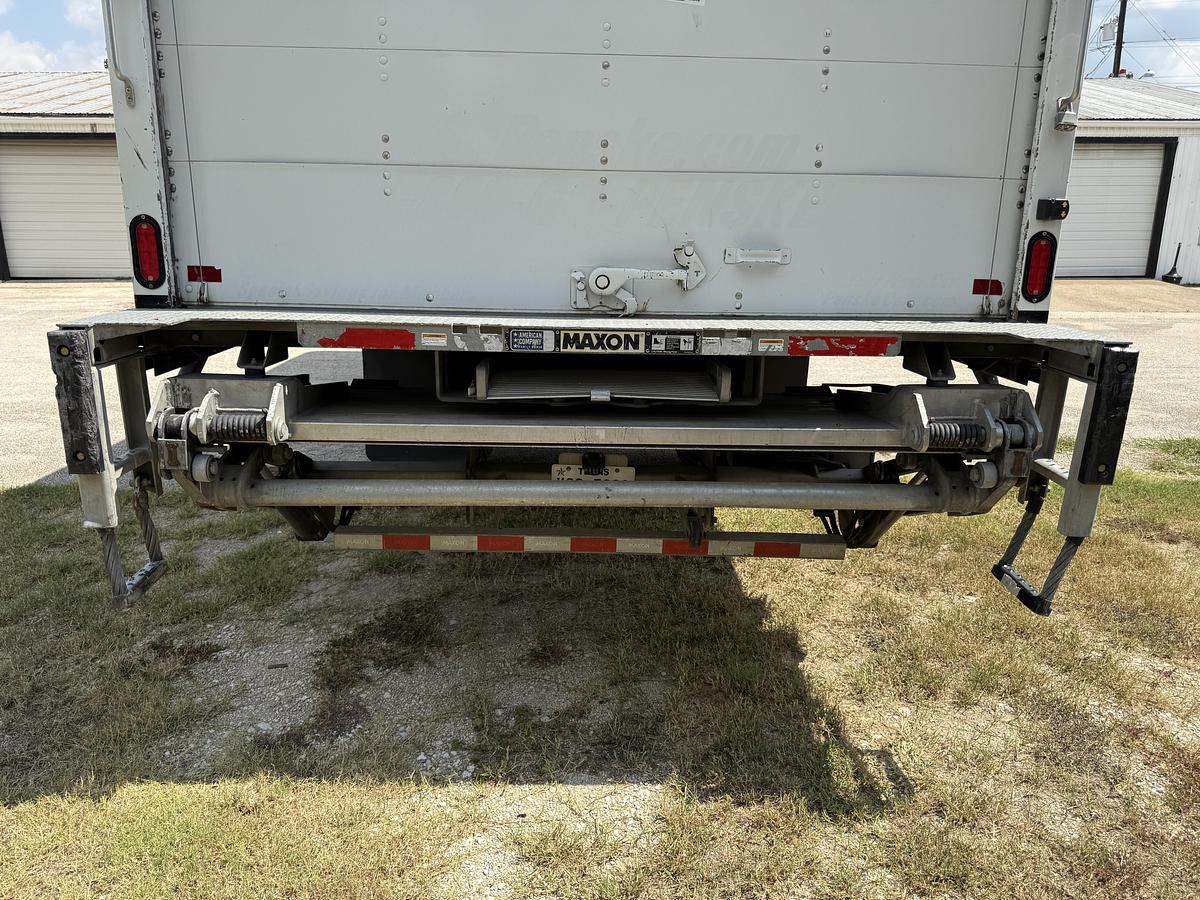 Used 2020 Freightliner M2 106