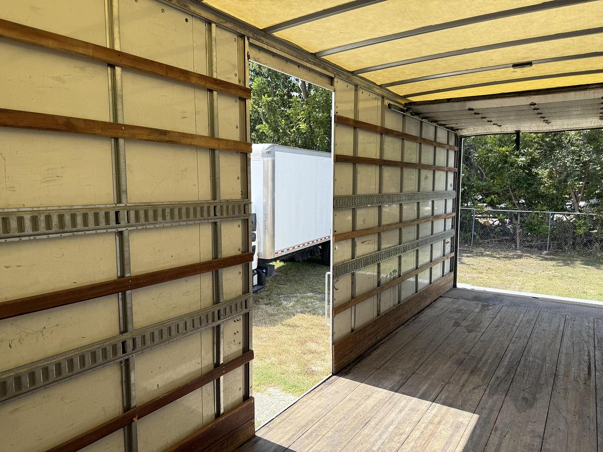 Used 2020 Freightliner M2 106