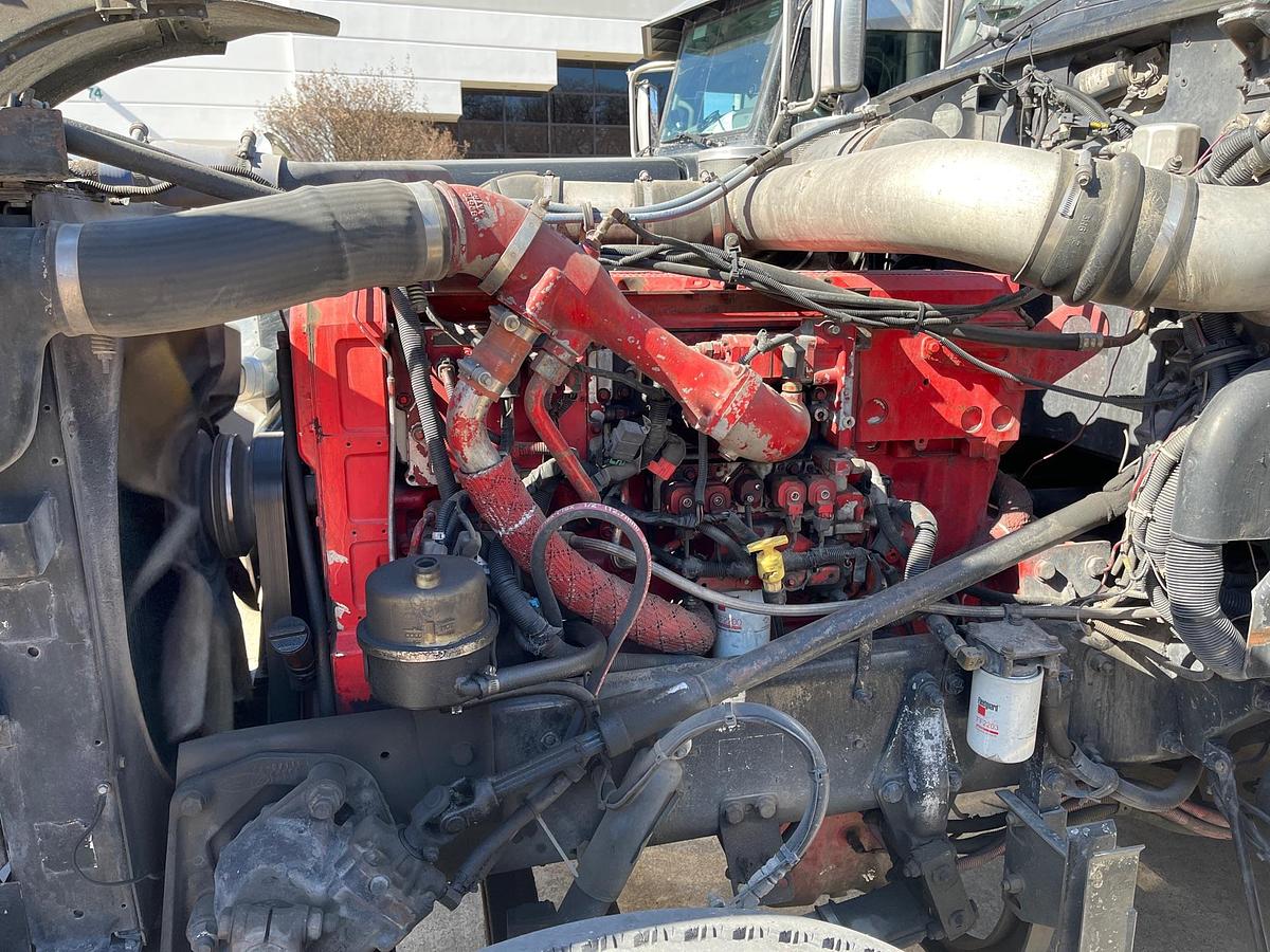 Used 2003 Peterbilt 379 Sleeper