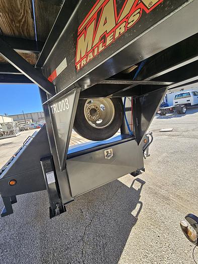 Used 2018 Maxx-D Flatbed Gooseneck Trailer
