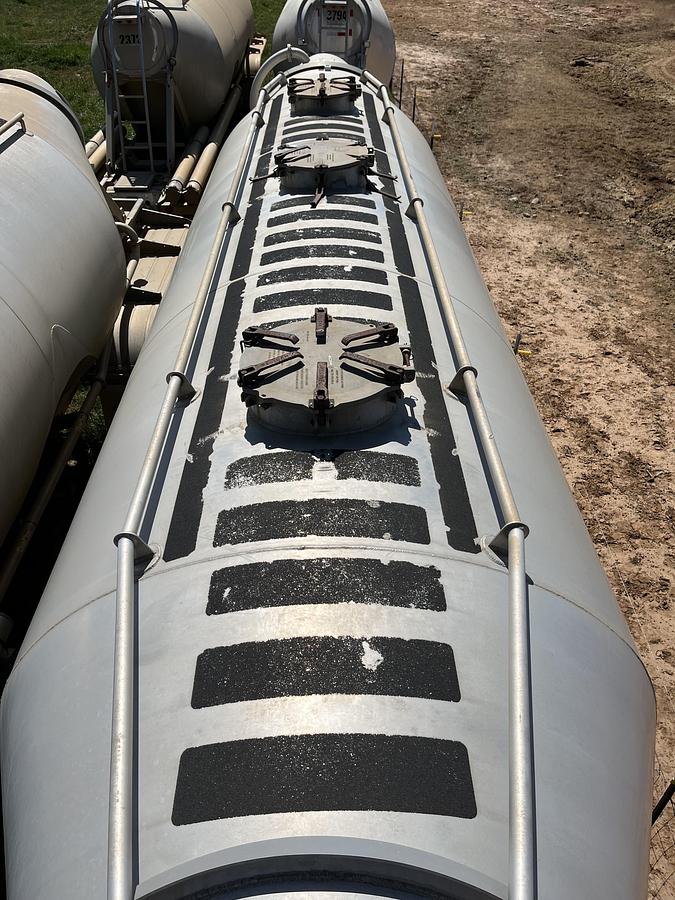 Used 2015 Vantage Pneumatic