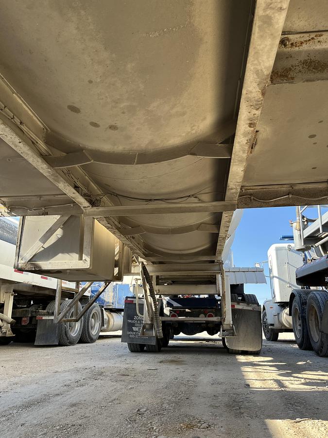 Used 2016 Troxell Vac Tank Trailer