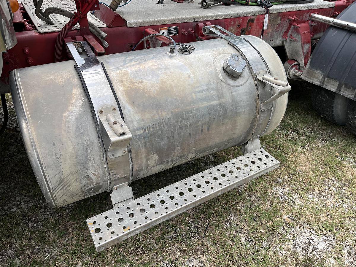 Used 2011 Freightliner Coronado 122SD Day Cab