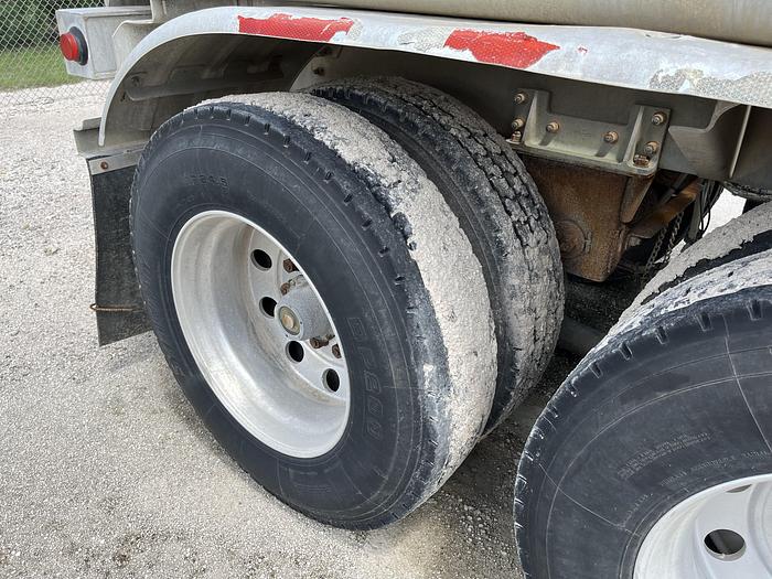 Used 2006 Heil 1000 cu.ft.