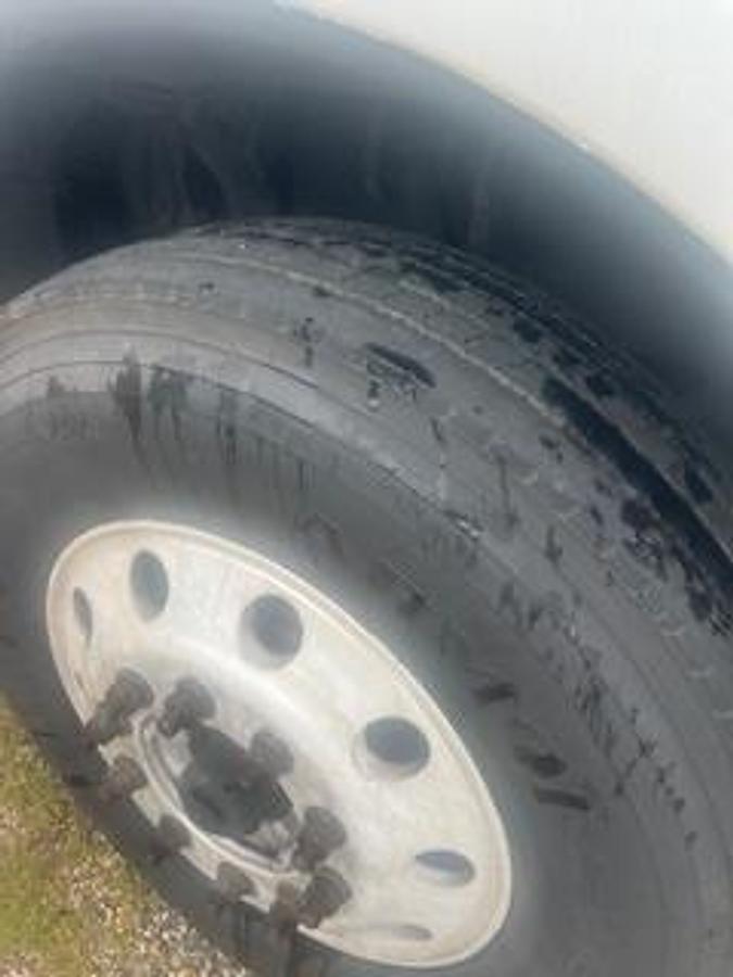 Used 2019 Peterbilt 579 Day Cab