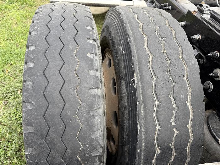 Used 2024 Peterbilt 389