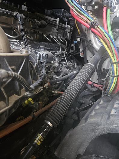 Used 2024 Freightliner Cascadia PT126 Sleeper