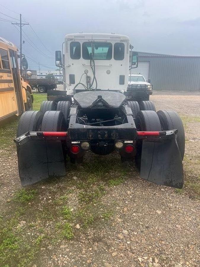 Used 2019 Peterbilt 579 Day Cab