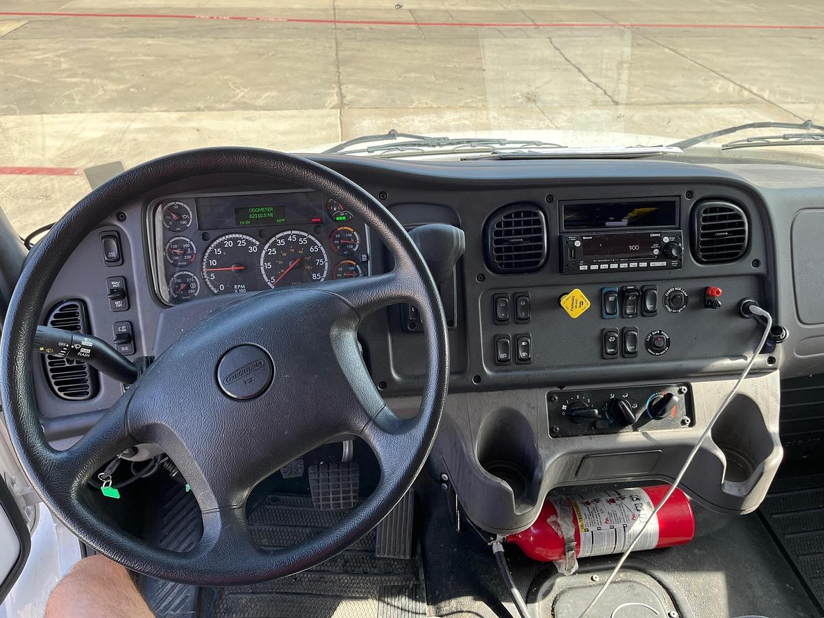 Used 2023 Freightliner M2 106 Box Truck