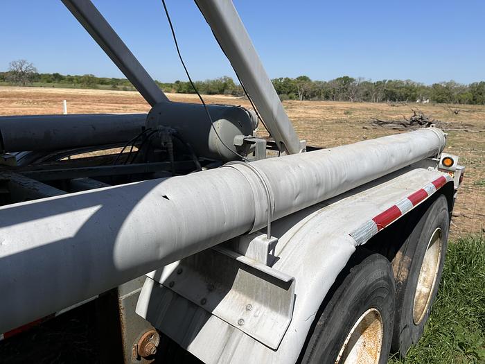 Used 2000 Polar Pneumatic Trailer