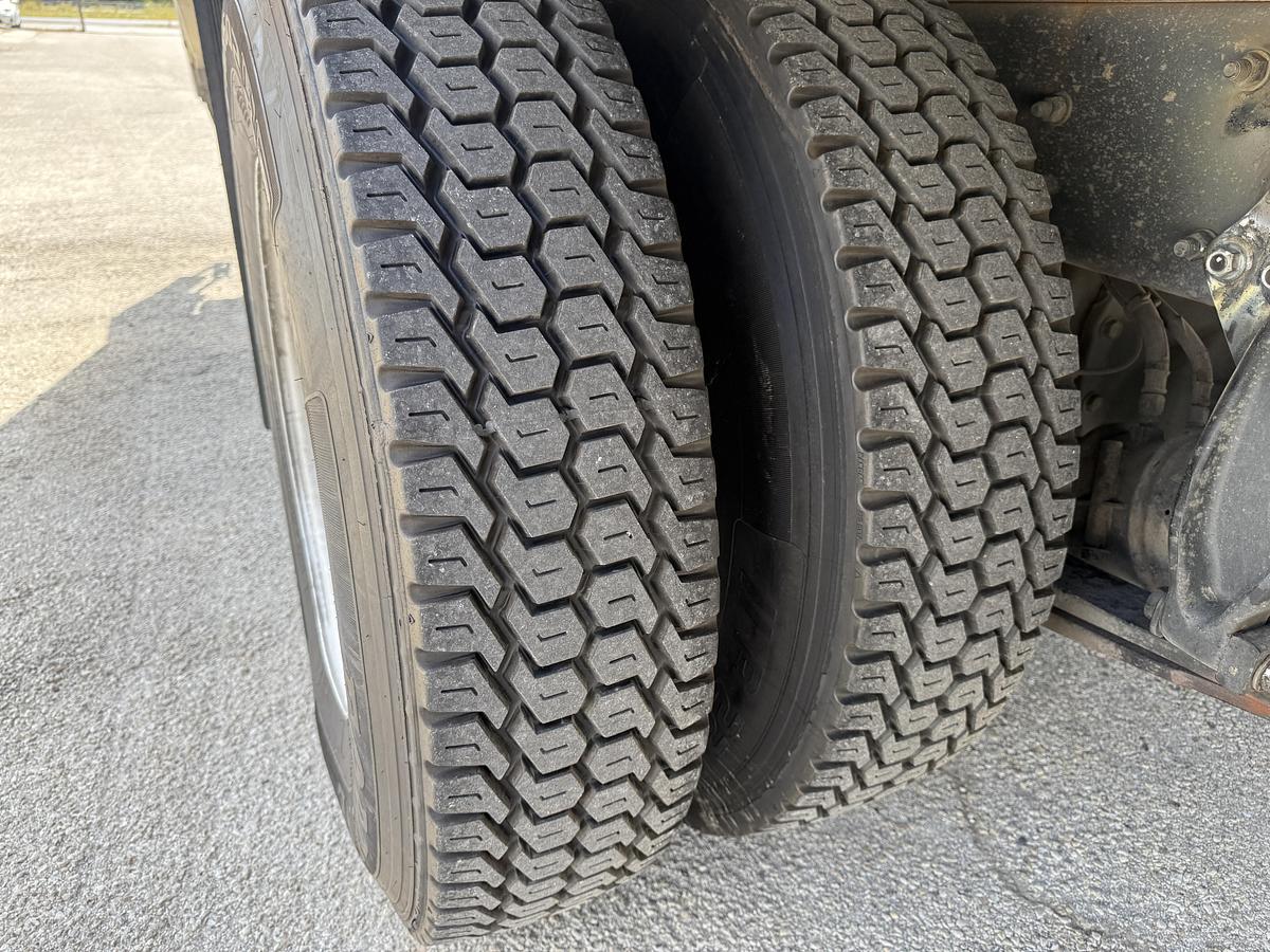 Used 2021 Freightliner M2 106