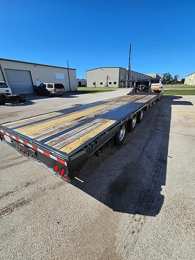 Used 2018 Maxx-D Flatbed Gooseneck Trailer