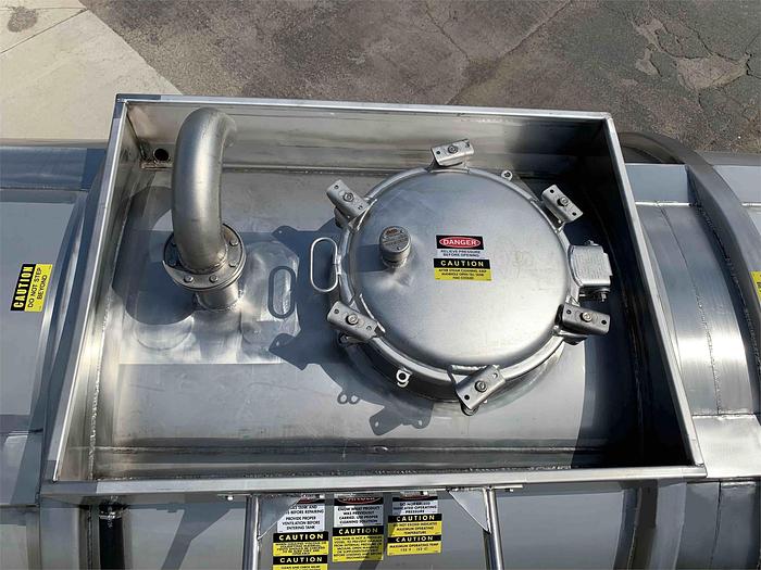 2025 Polar Fertilizer Trailers