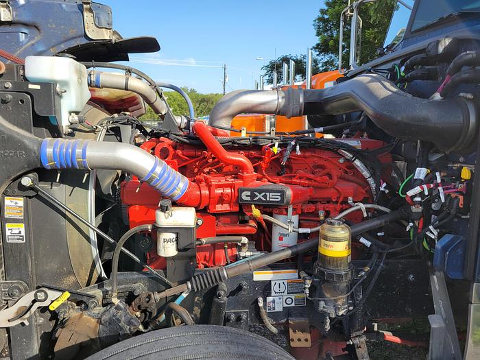 Used 2023 Peterbilt 389