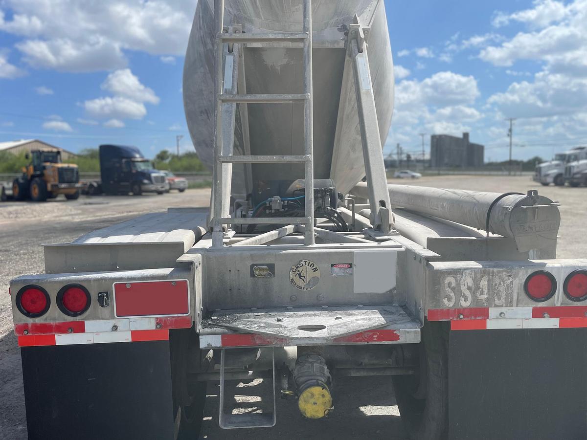 Used 2015 Vantage Pneumatic