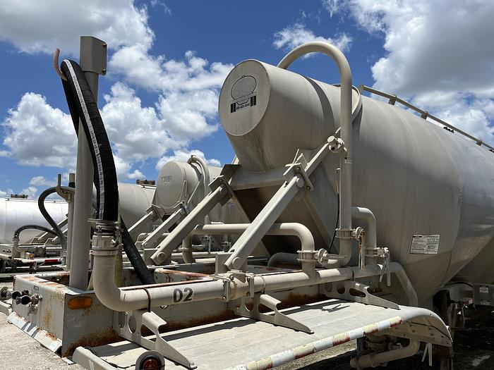 Used 2012 Vantage 1000 cu.ft.