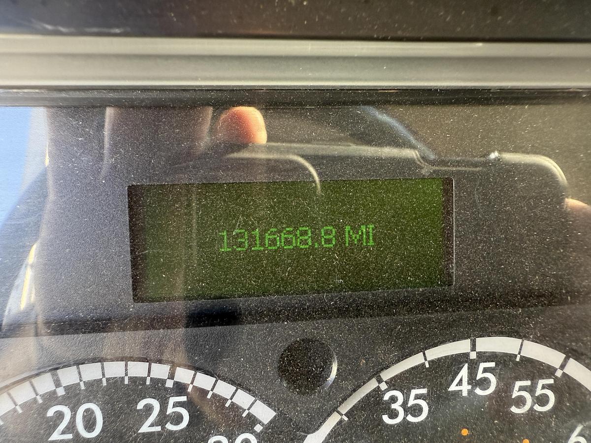 Used 2021 Freightliner 26' M2 106