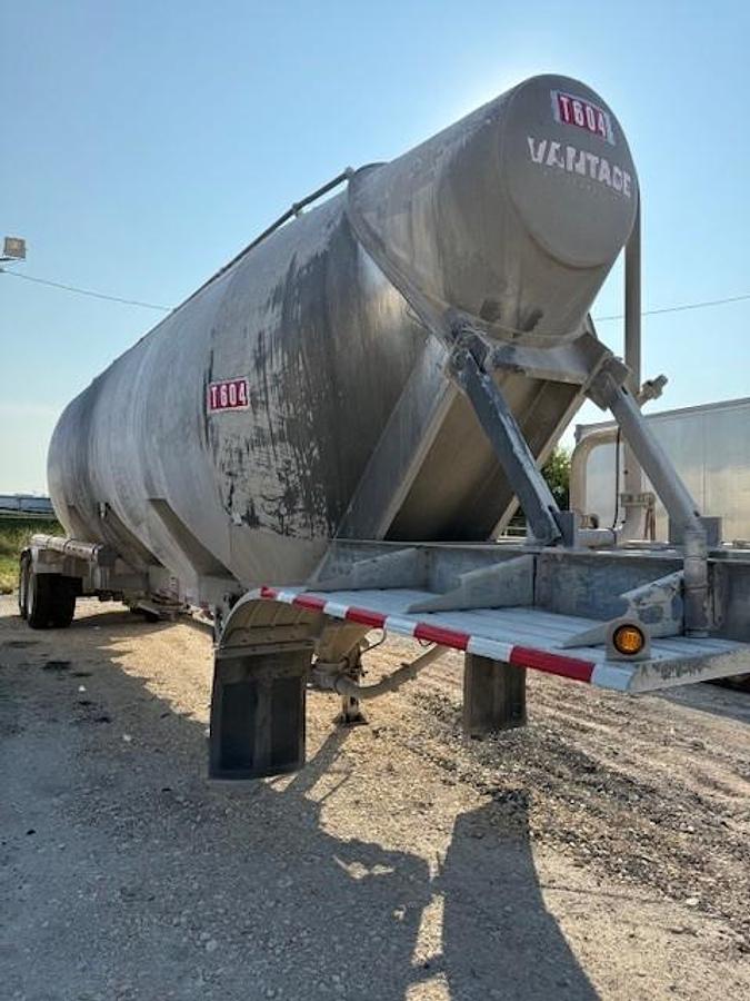 Used 2015 Vantage Pneumatic