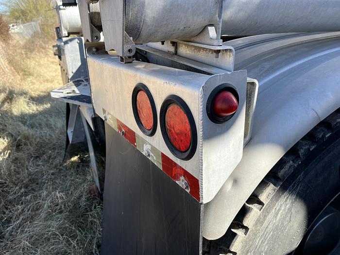 Used 2012 Vantage Pneumatic