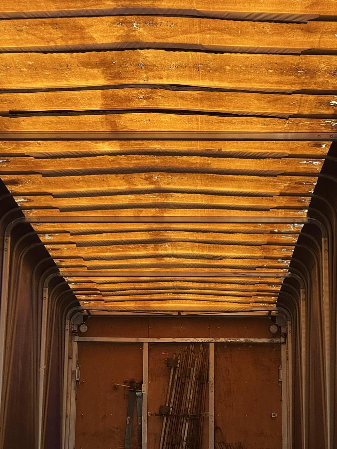 Used 2018- 50' Reitnouer Max Lite All Aluminum W/Rolling Tarp System & Front Lift Axle