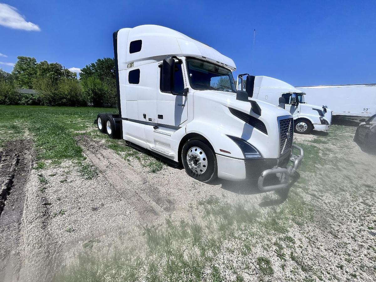 Used 2021 Volvo 760 Sleeper