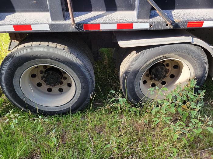 Used 2008 VOLVO Dump Truck