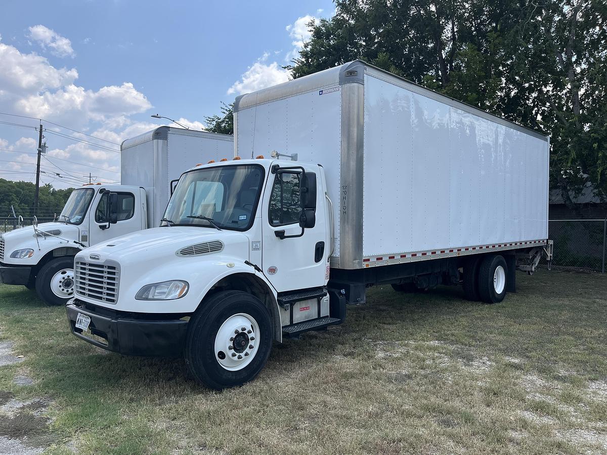 Used 2019 Freightliner M2 106