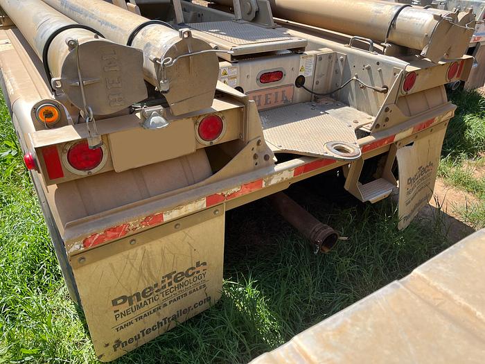 Used 2011 Heil Pneumatics