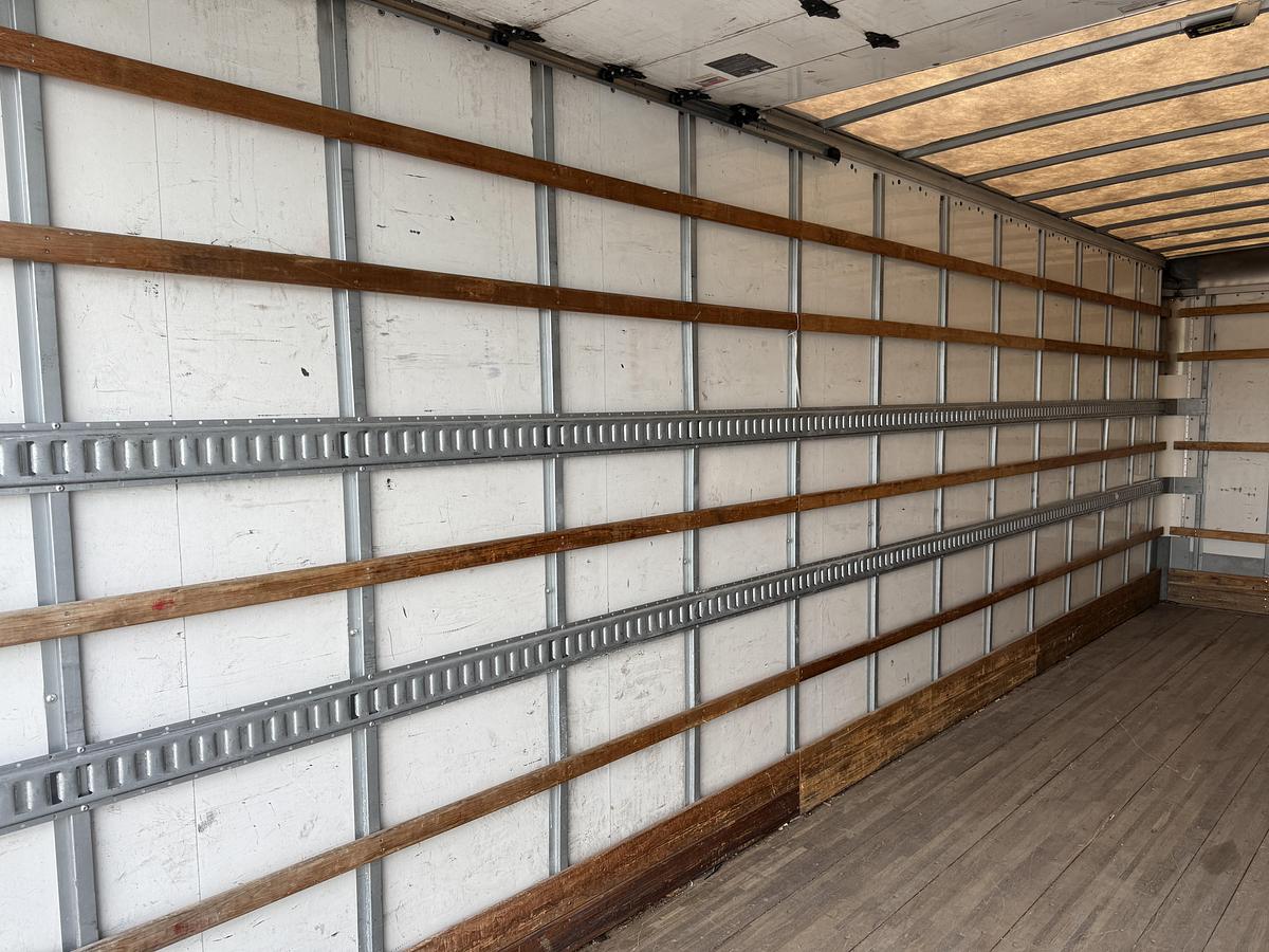 Used 2021 Freightliner M2 106