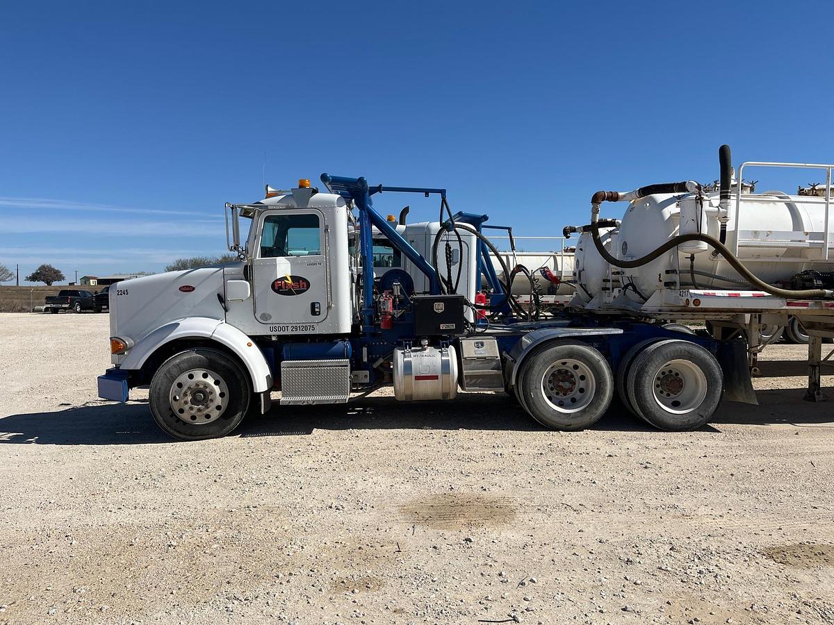Used 2012 Peterbilt 365 Winch Truck