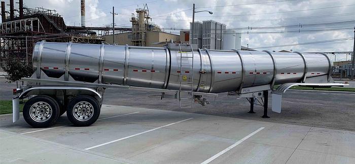 2025 Polar Fertilizer Trailers