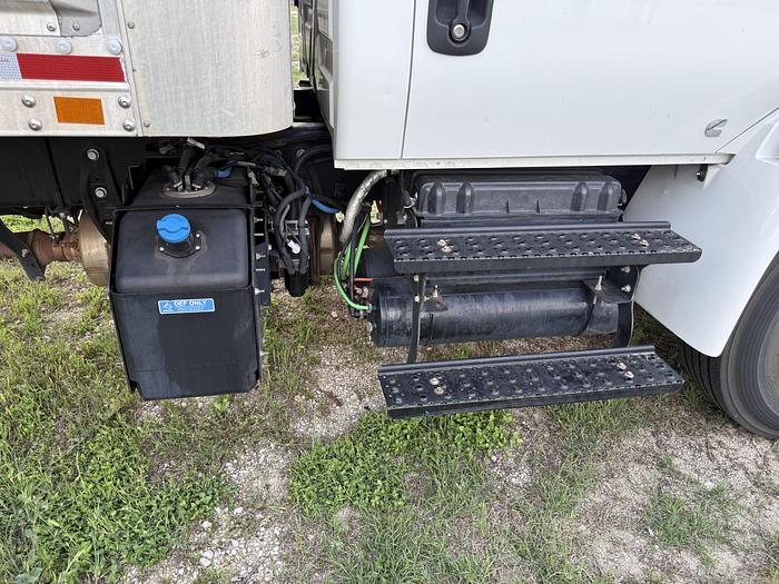 Used 2019 International 4300