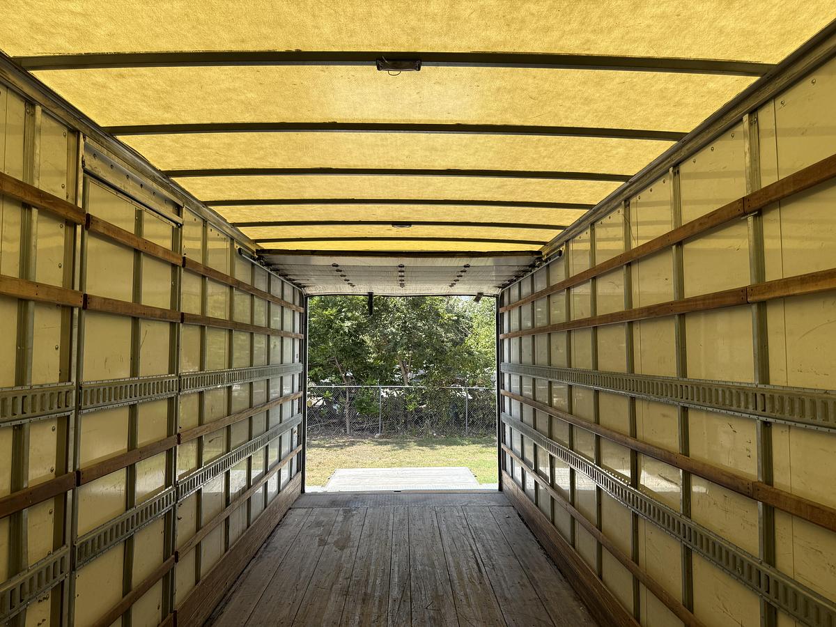 Used 2020 Freightliner M2 106