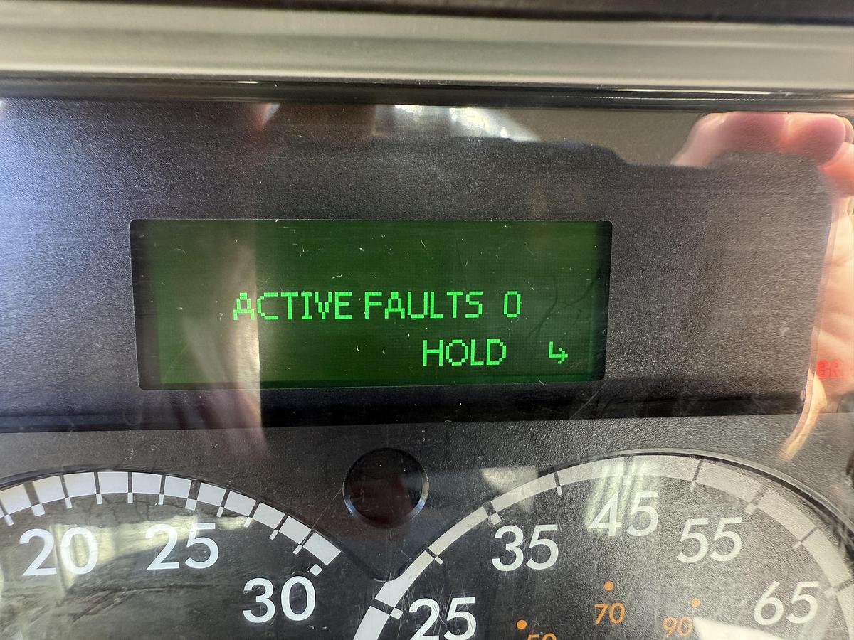 Used 2021 Freightliner 26' M2