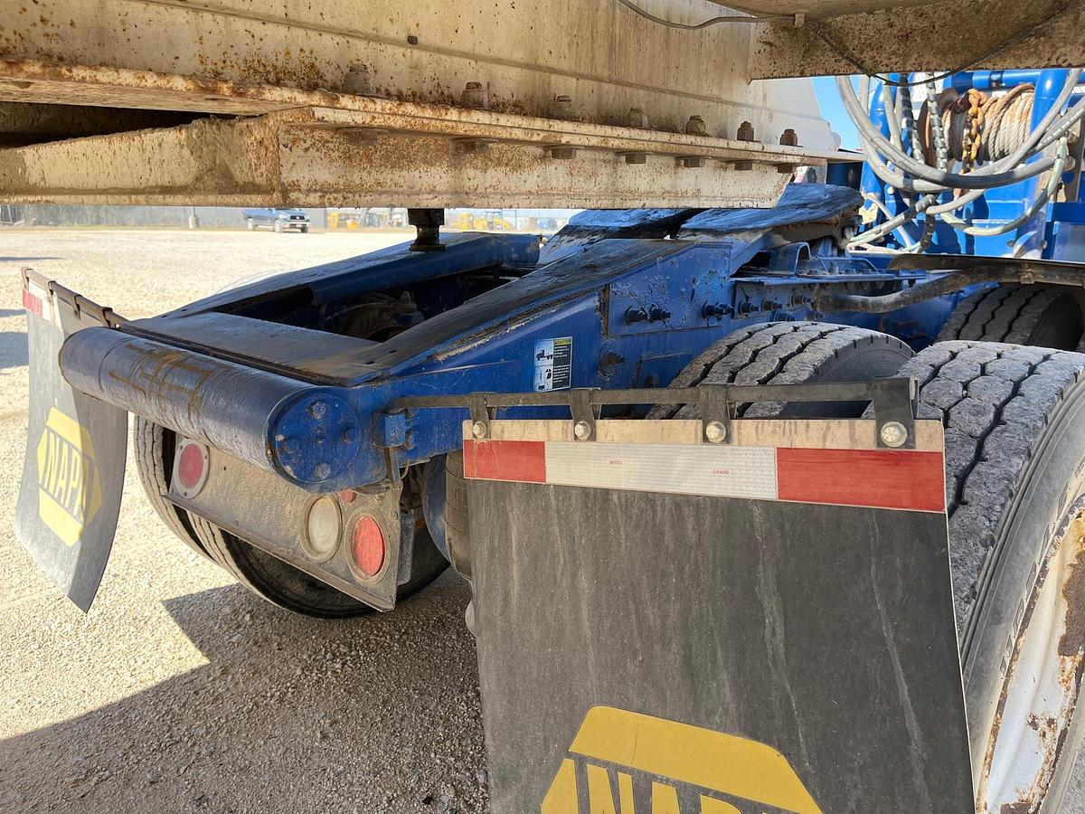 Used 2012 Peterbilt 365 Winch Truck