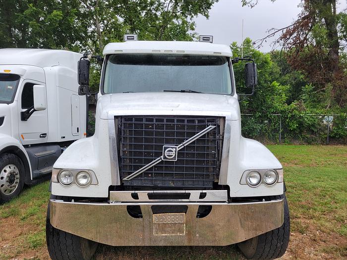 Used 2015 VOLVO VDH