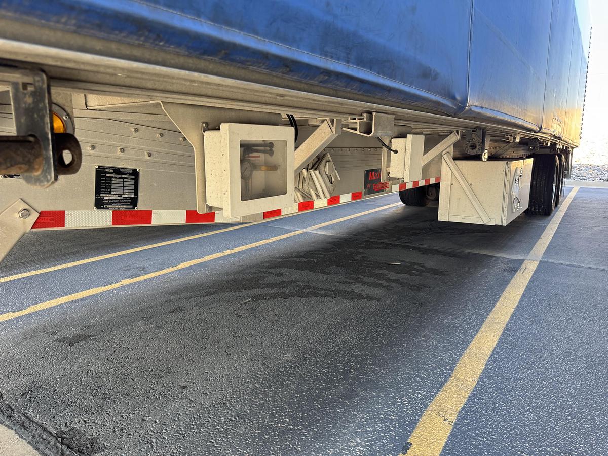 Used 2018- 50' Reitnouer Max Lite All Aluminum W/Rolling Tarp System & Front Lift Axle