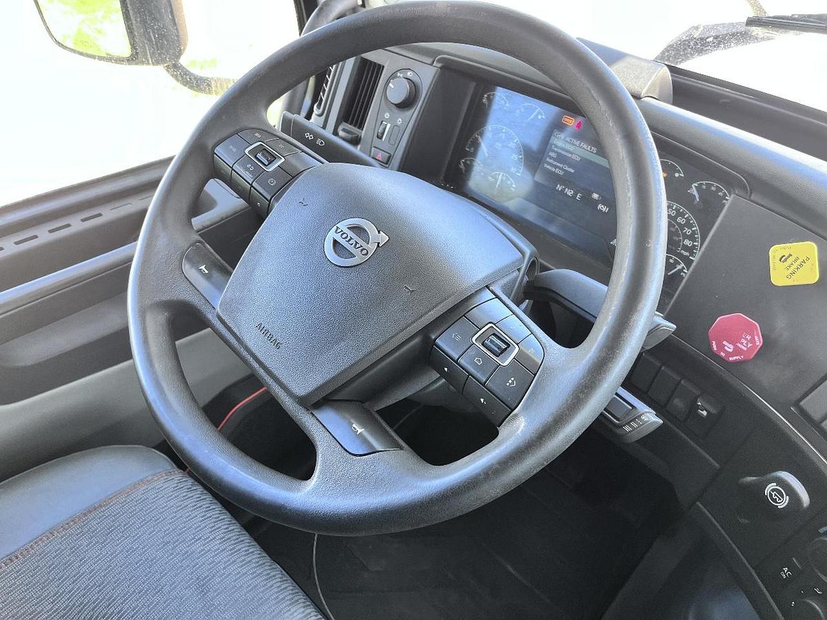 Used 2021 Volvo 760 Sleeper