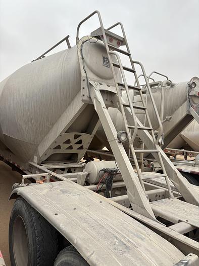 Used 2008 Trail King Pneumatic